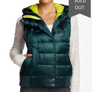 NWT North Face Oh Snap Vest (Deep Teal)